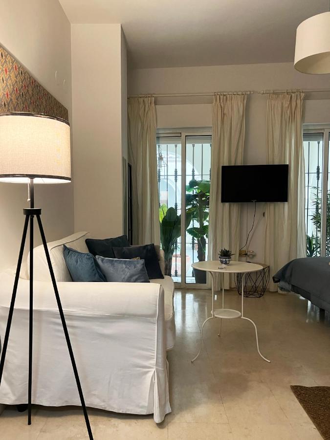 Estudio Suite San Vicente - Aloha Sevilla Bagian luar foto