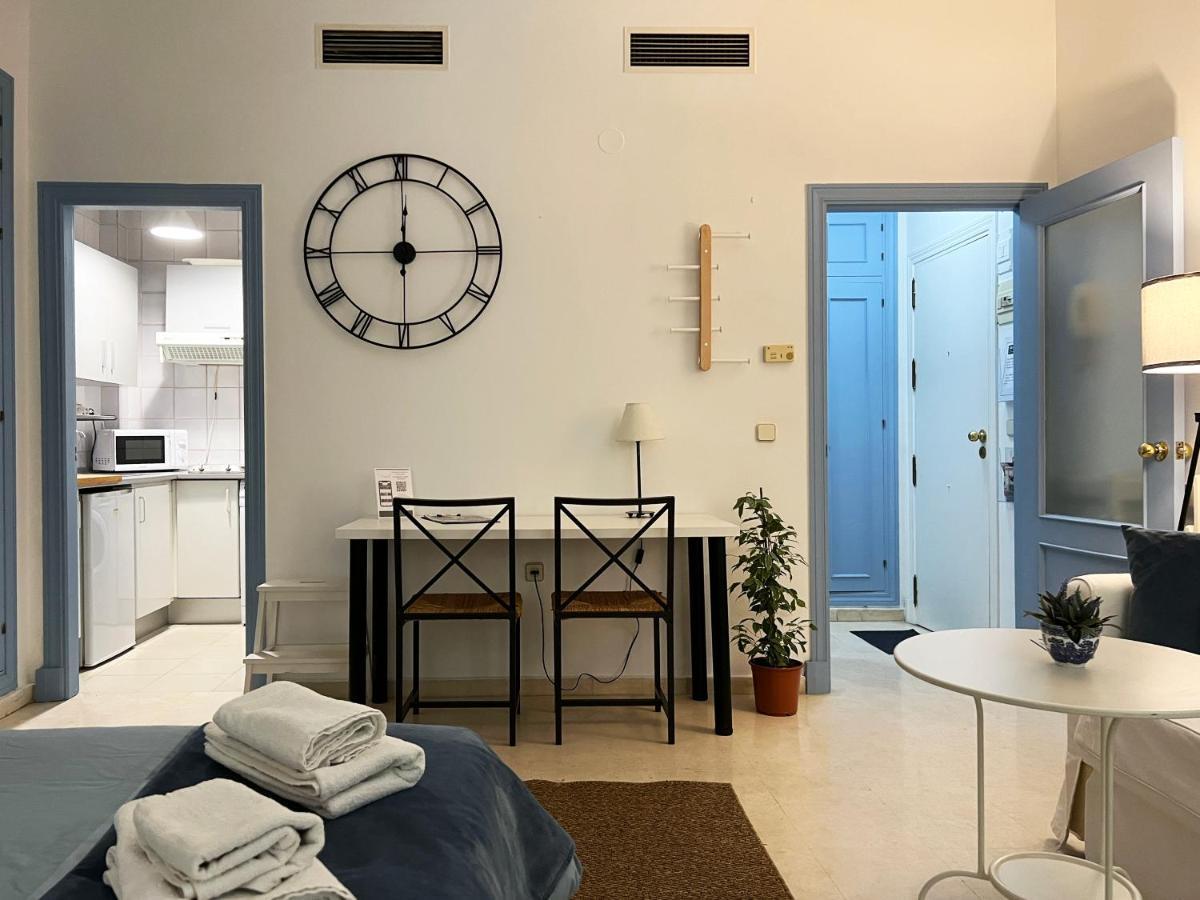Estudio Suite San Vicente - Aloha Sevilla Bagian luar foto