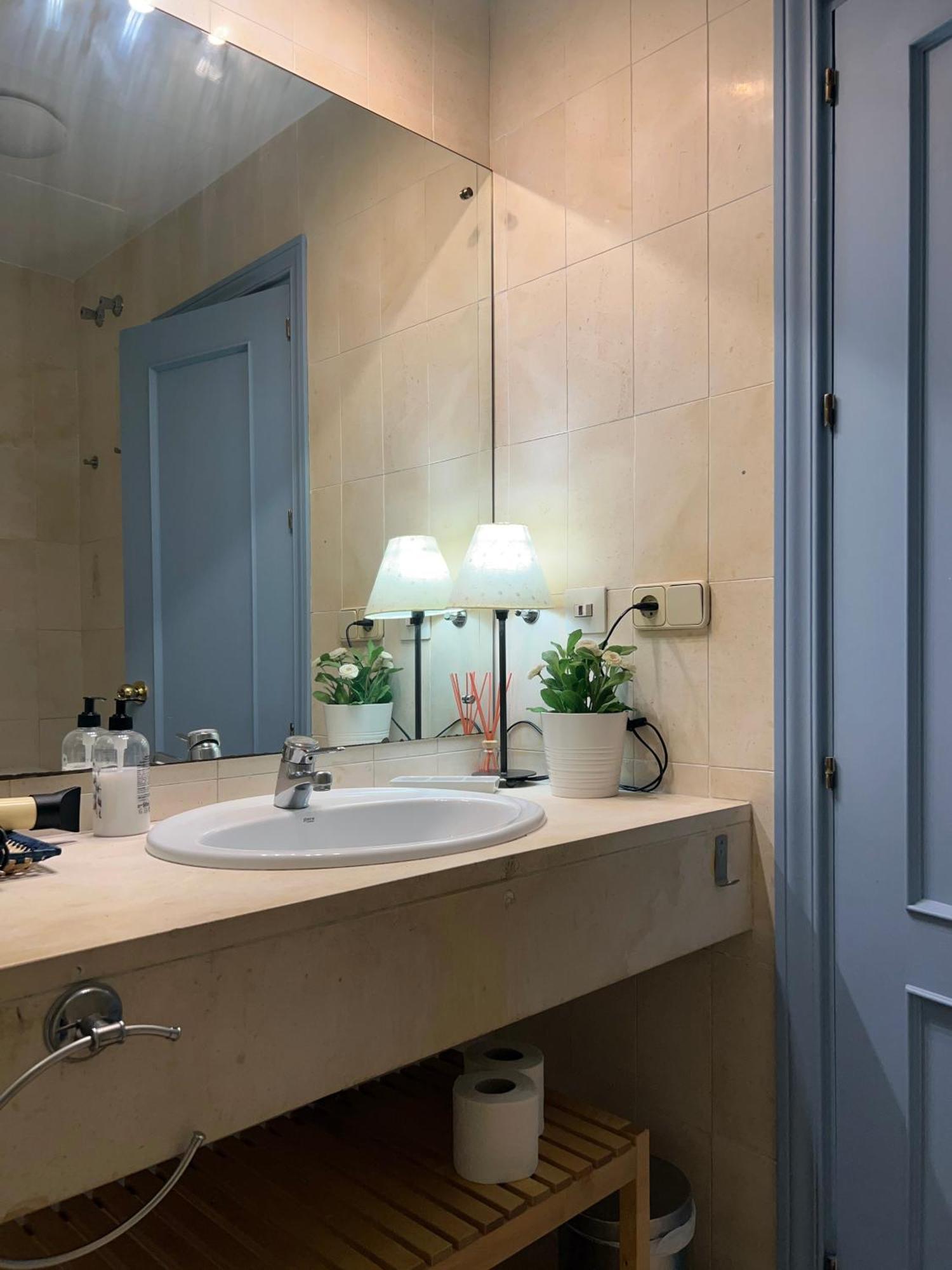Estudio Suite San Vicente - Aloha Sevilla Bagian luar foto