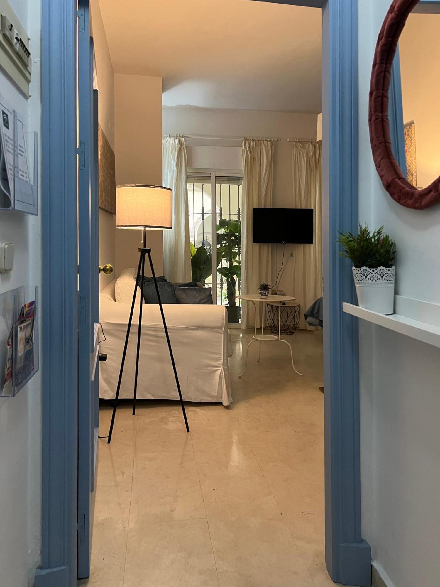 Estudio Suite San Vicente - Aloha Sevilla Bagian luar foto